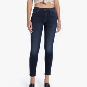 MOTHER Size 26 • The Looker Ankle Fray Skinny Denim Jeans In Coffee Tea Or Me.